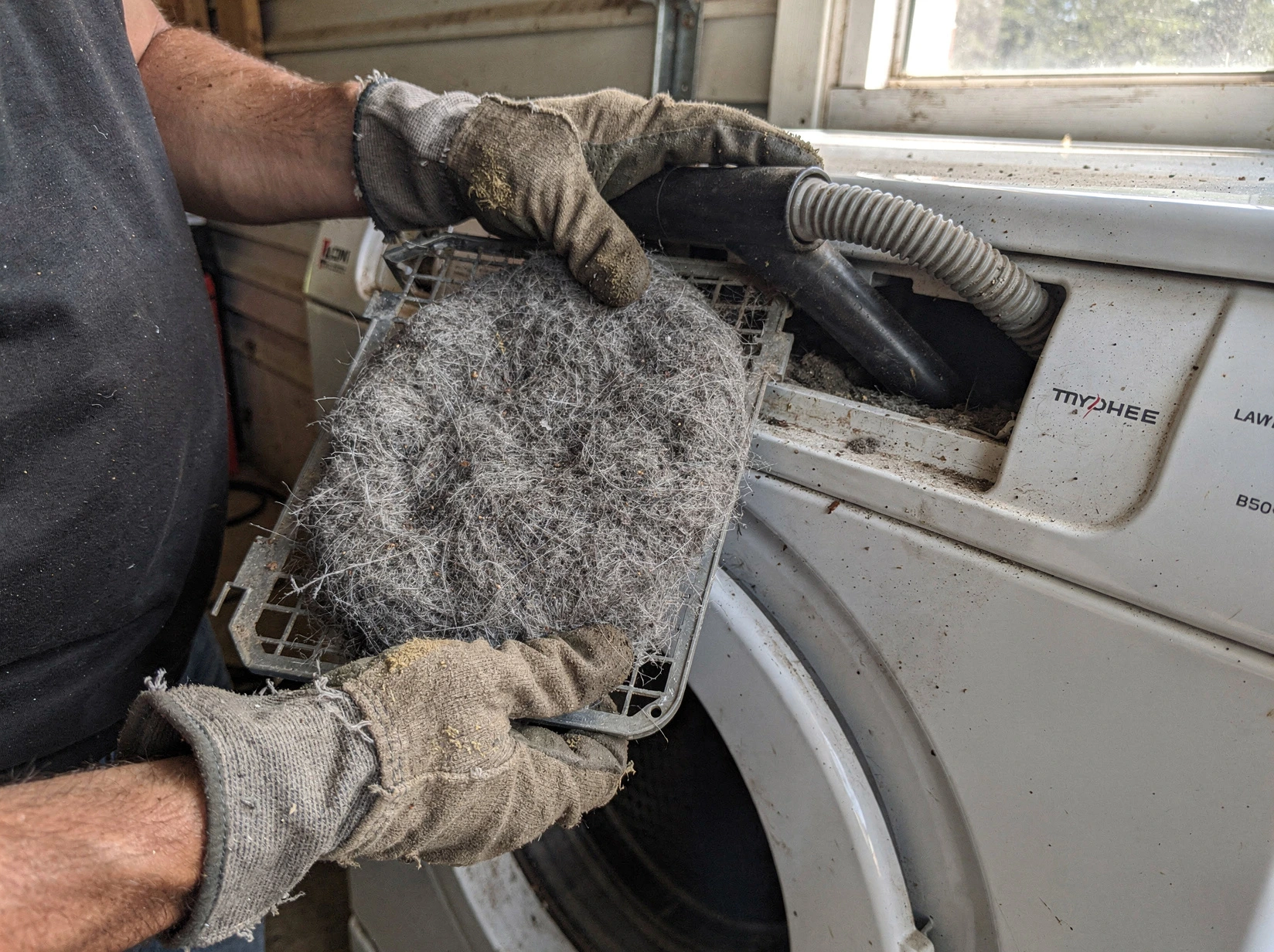 Cleaning Dryer Lint Trap service in San Bernardino, CA